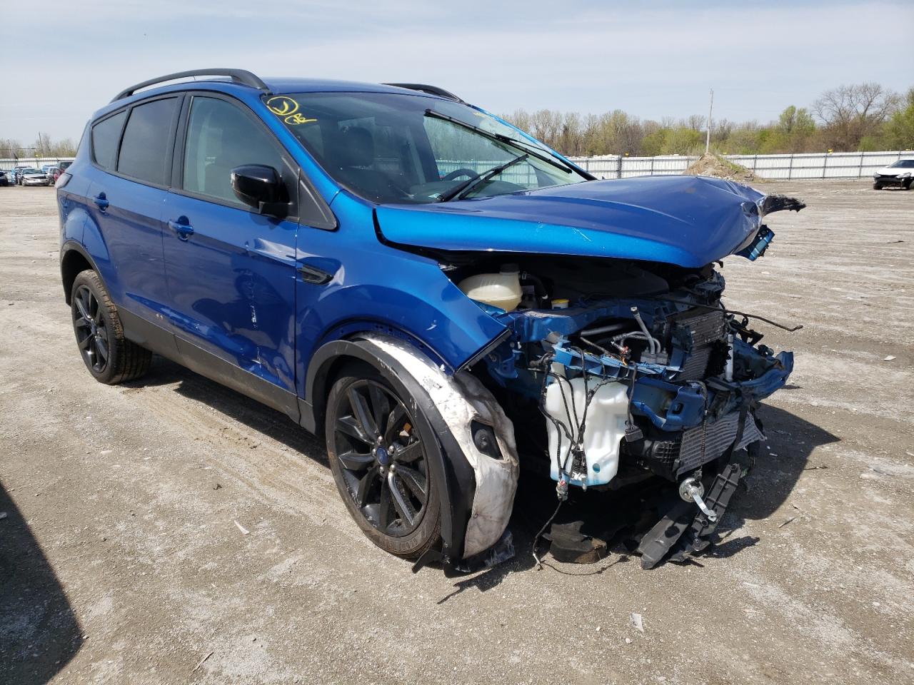 Photo 1 from auction – 2017 FORD ESCAPE SE with VIN 1FMCU0G99HUE35721