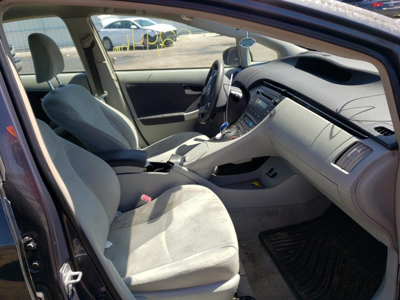 Photo 5 from auction – 2010 TOYOTA PRIUS with VIN JTDKN3DU1A0050366