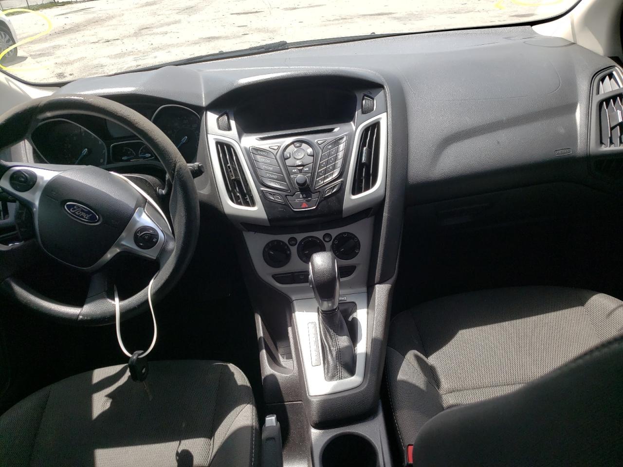 Фото 9 с аукциона – 2014 FORD FOCUS SE с VIN 1FADP3K22EL145498