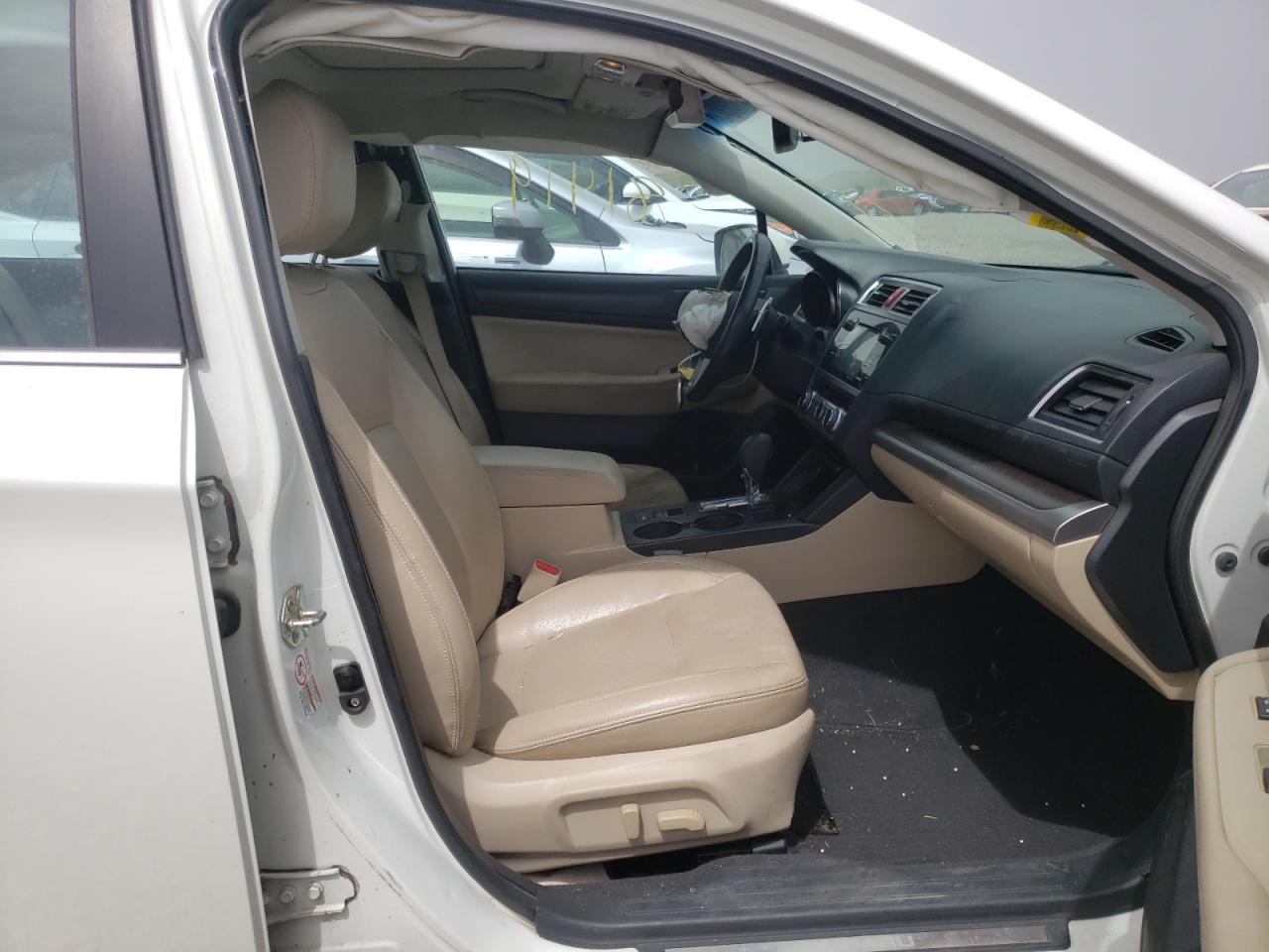 Photo 5 from auction – 2015 SUBARU LEGACY 2.5 with VIN 4S3BNBL67F3044610