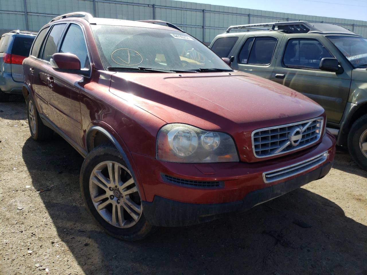 VOLVO XC90 3.2 2011 with VIN YV4952CZ2B1586435 - Photo from auction