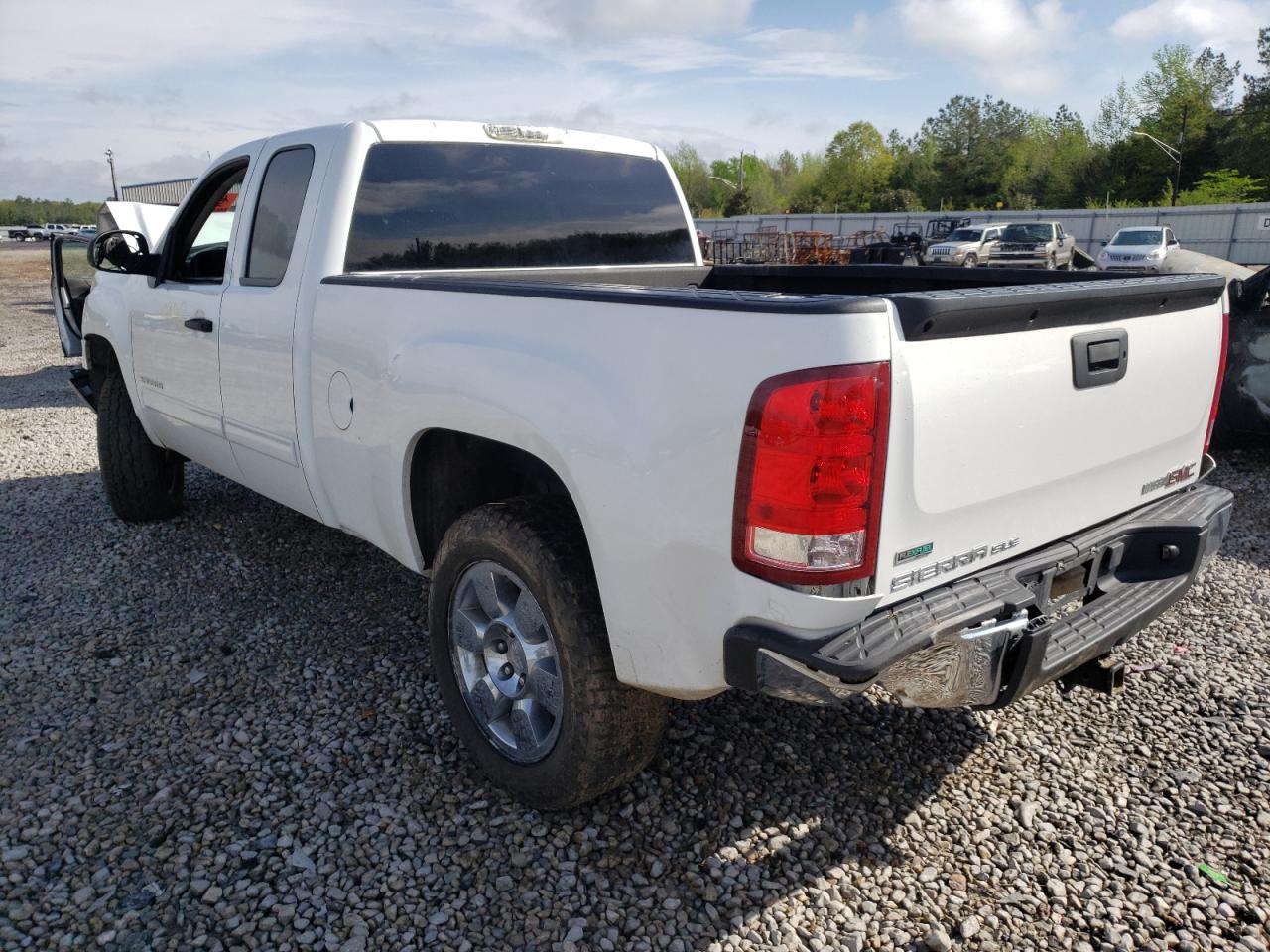 Photo 3 from auction – 2011 GMC SIERRA C15 with VIN 1GTR1VE0XBZ447542