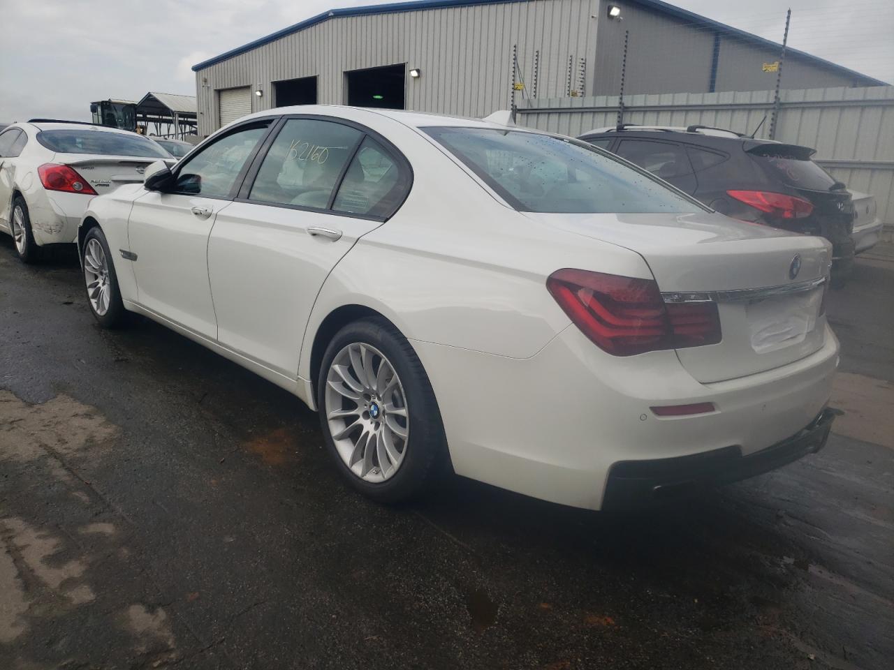 Photo 3 from auction – 2013 BMW 740 I with VIN WBAYA6C56DD143945