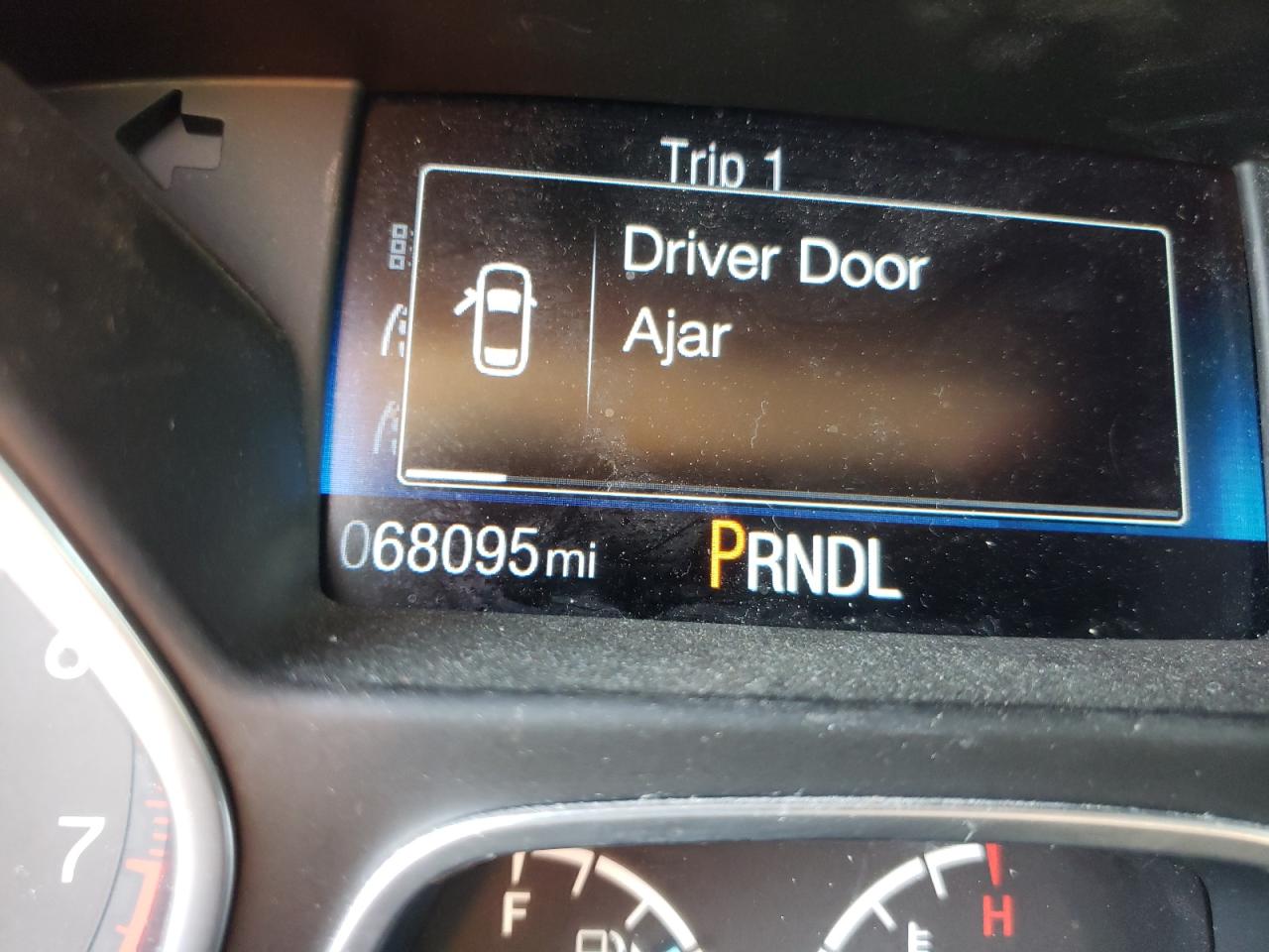 Photo 8 from auction – 2017 FORD FOCUS S with VIN 1FADP3E2XHL202336