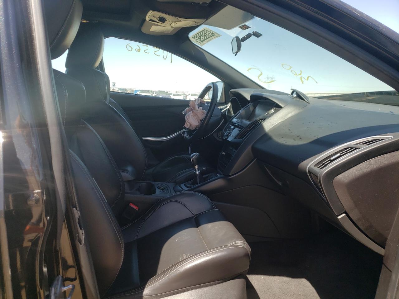 Photo 5 from auction – 2014 FORD FOCUS ST with VIN 1FADP3L95EL198319