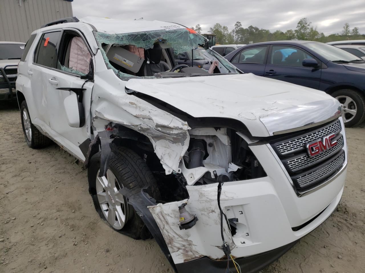 GMC TERRAIN SL 2013 with VIN 2GKALUEKXD6250392 - Photo from auction