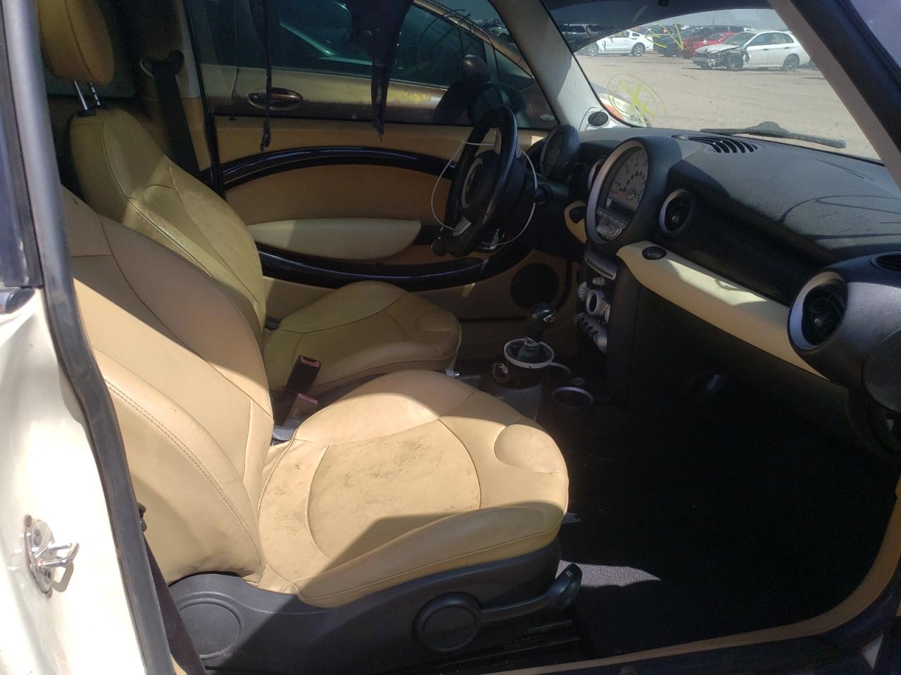 Photo 5 from auction – 2008 MINI COOPER S with VIN WMWMF73598TV35402