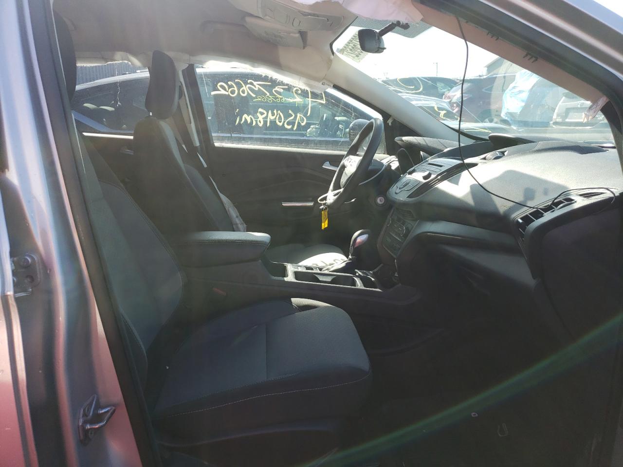 Photo 5 from auction – 2018 FORD ESCAPE SE with VIN 1FMCU0GD0JUA85616