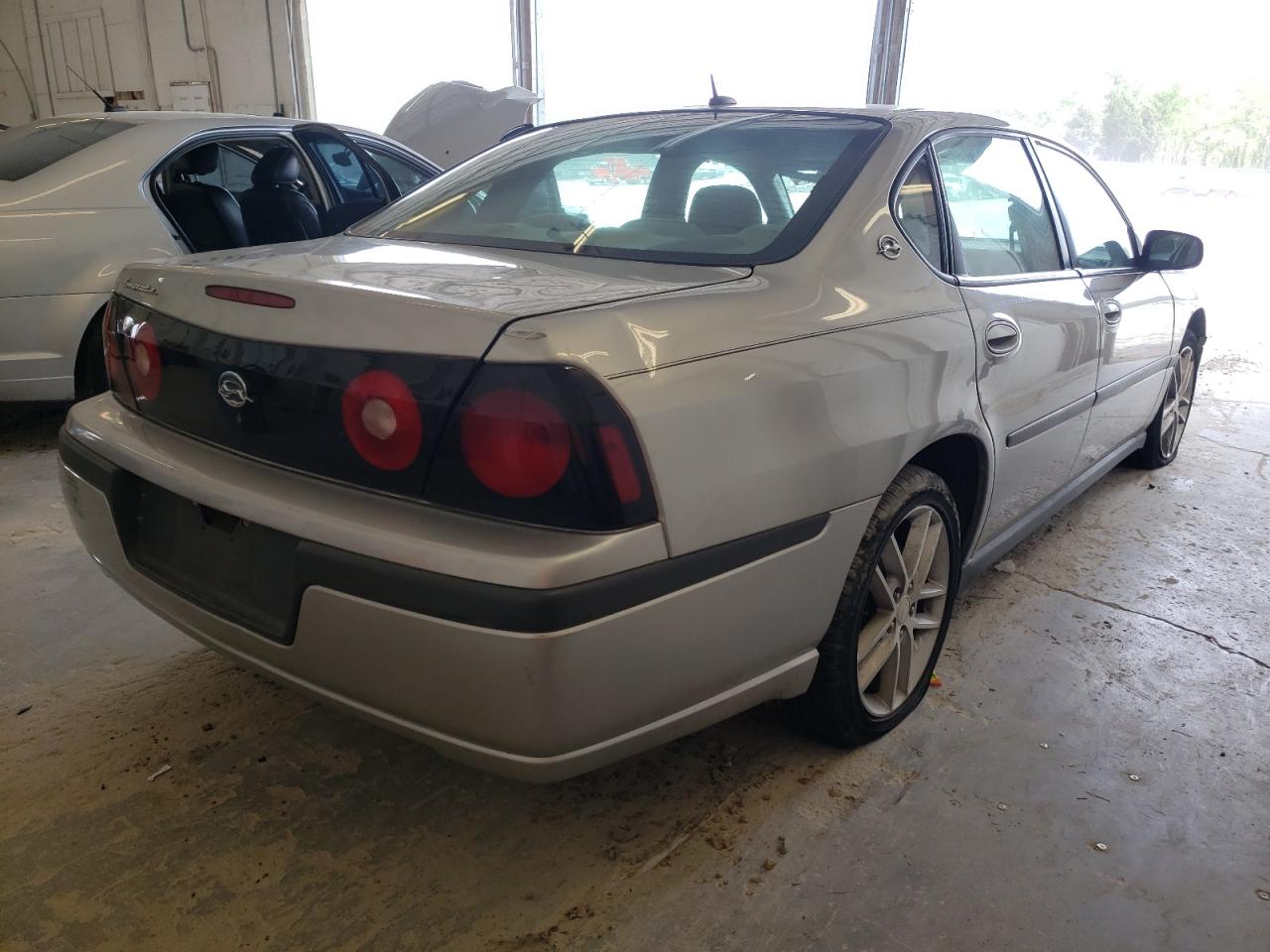 Фото 4 с аукциона – 2005 CHEVROLET IMPALA с VIN 2G1WF52E359386109