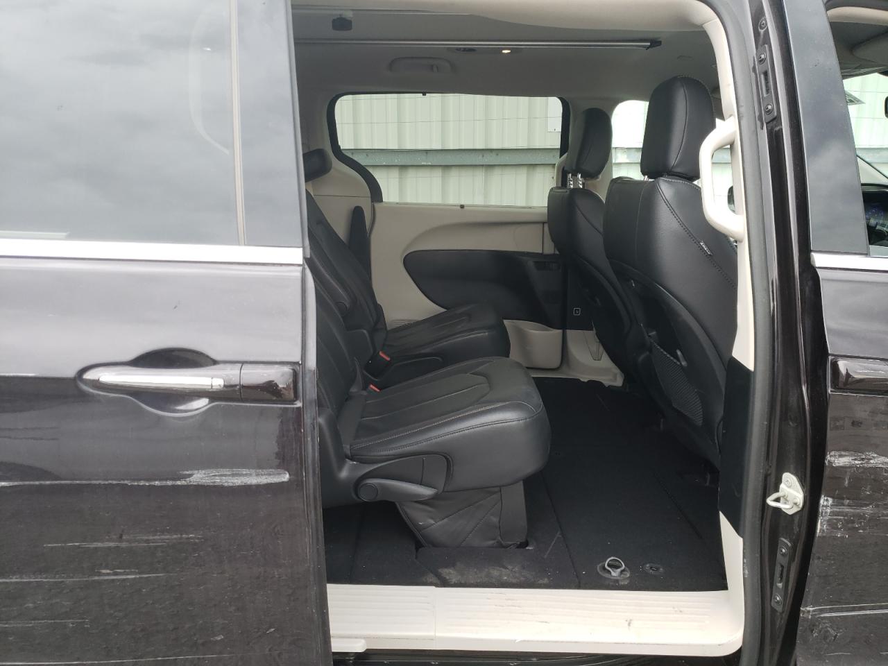 Photo 6 from auction – 2019 CHRYSLER PACIFICA T with VIN 2C4RC1BG8KR666188