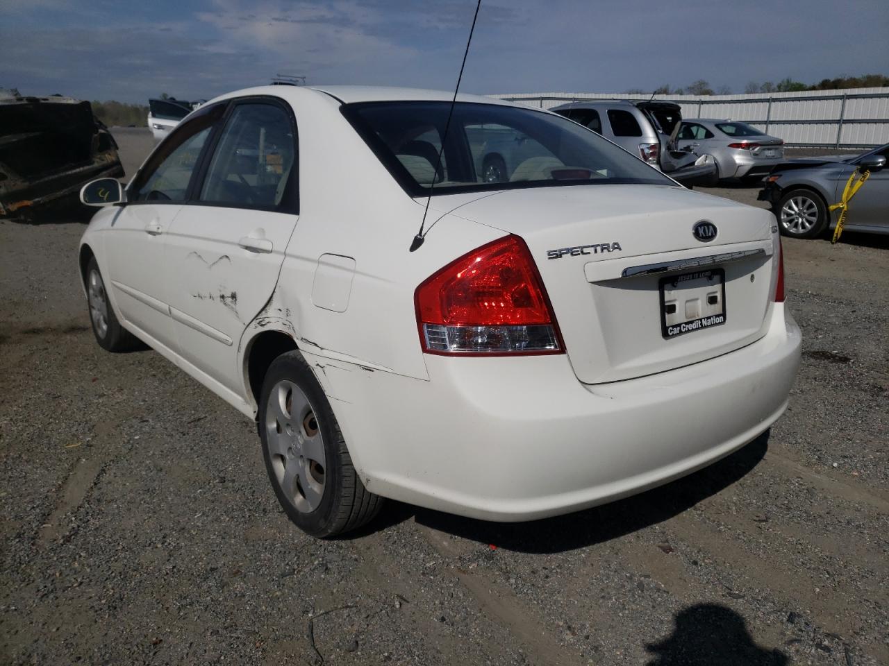 Photo 3 from auction – 2009 KIA SPECTRA EX with VIN KNAFE222195665556