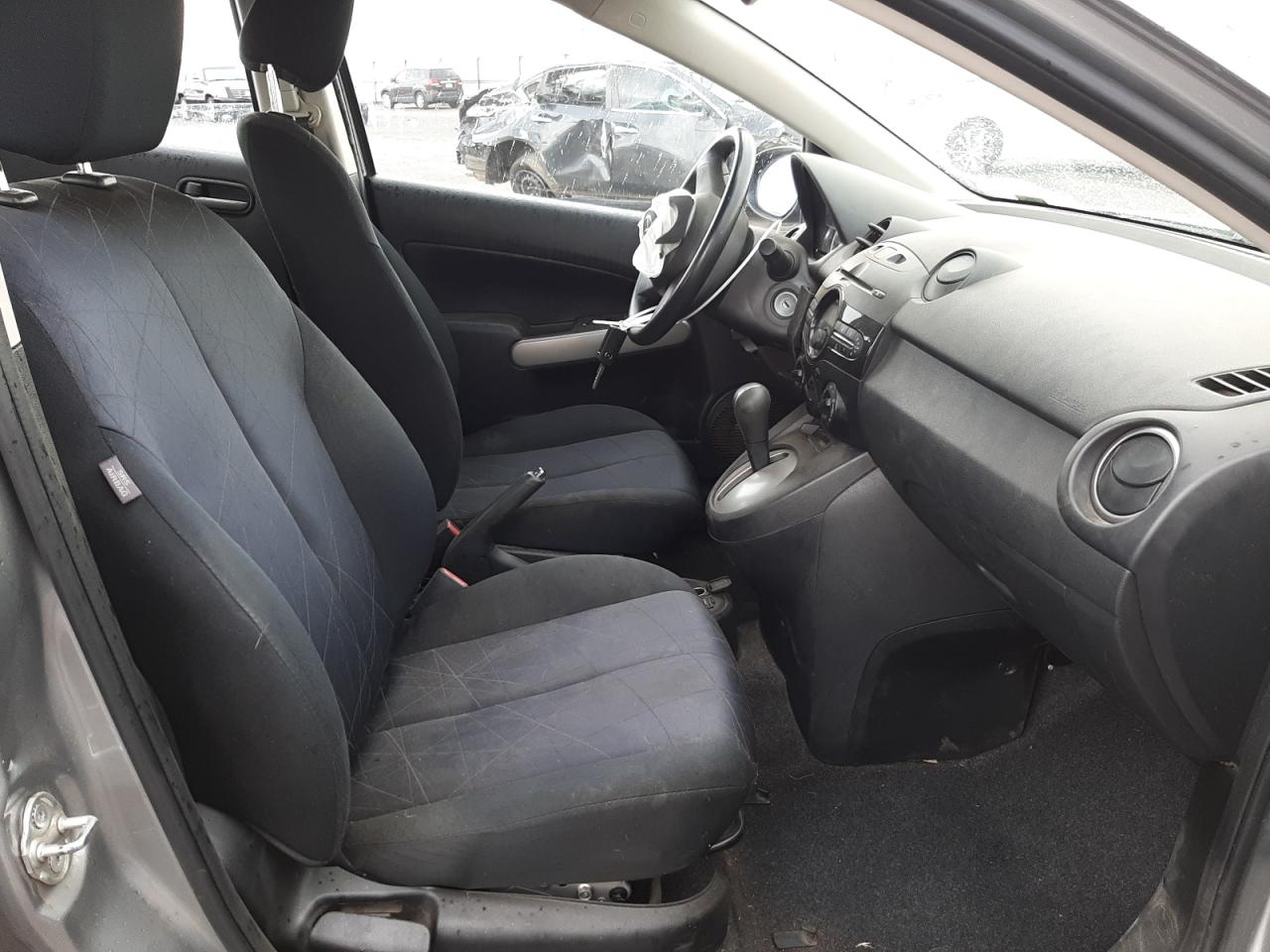 Photo 5 from auction – 2014 MAZDA MAZDA2 SPO with VIN JM1DE1KZ5E0187733
