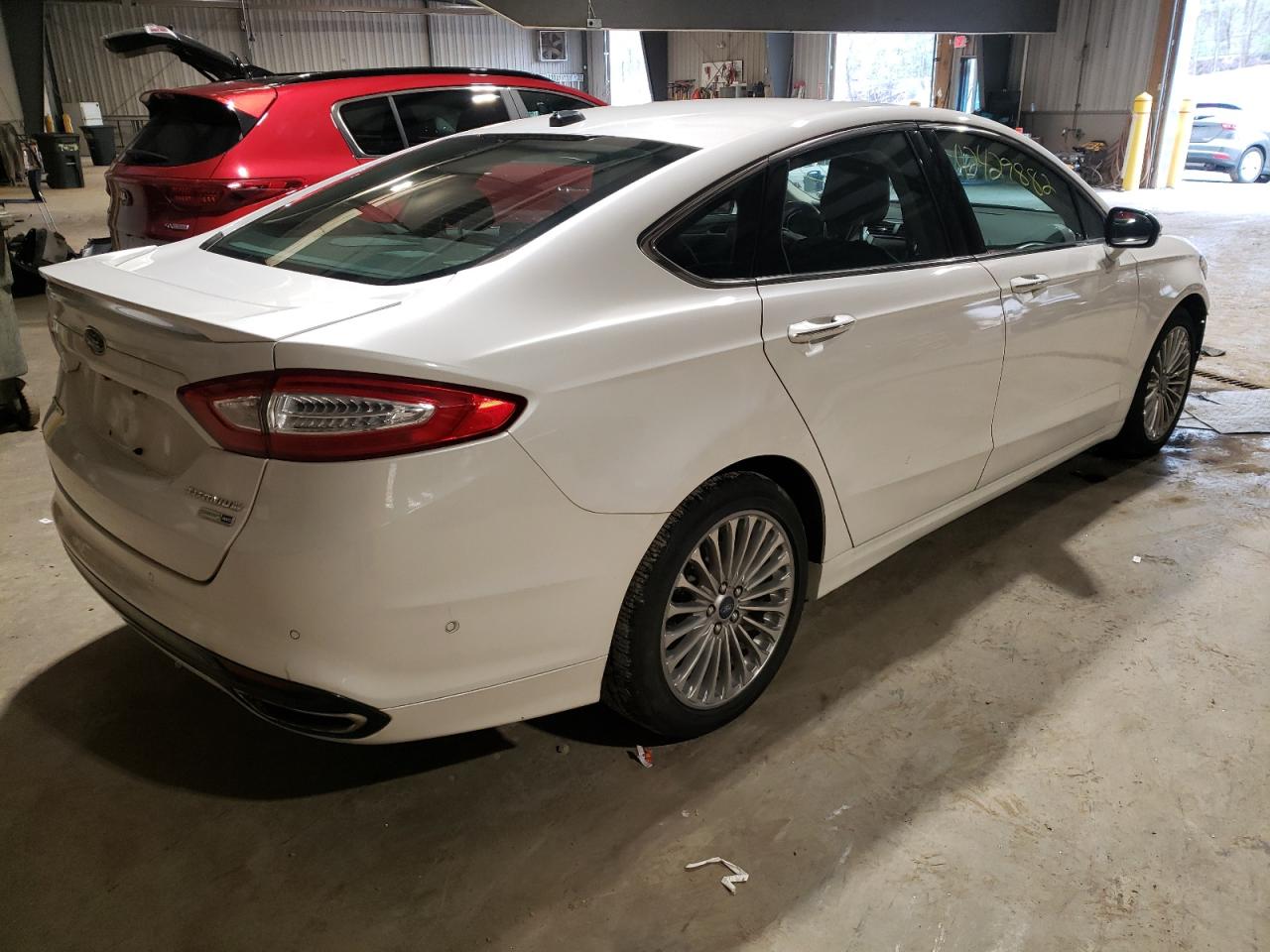 Photo 4 from auction – 2013 FORD FUSION TIT with VIN 3FA6P0D92DR132655