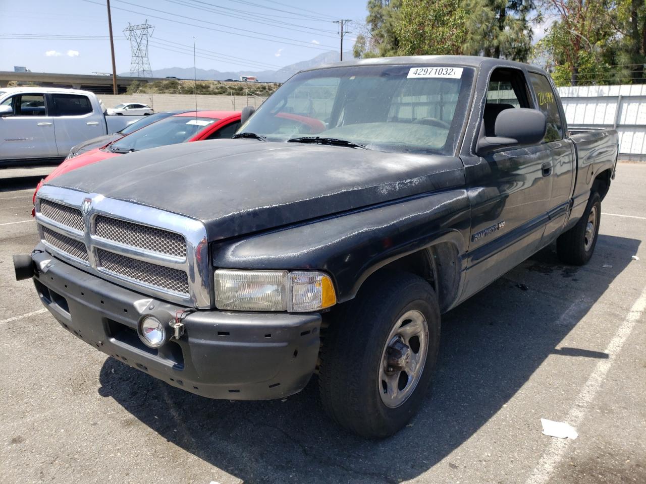 Zdjęcie 2 z aukcji – 2001 DODGE RAM 1500 z VIN 3B7HC13Y01G775882
