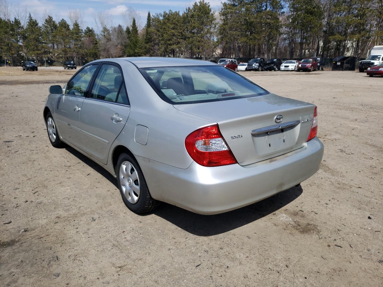 Photo 3 from auction – 2003 TOYOTA CAMRY LE with VIN 4T1BE32K53U156697