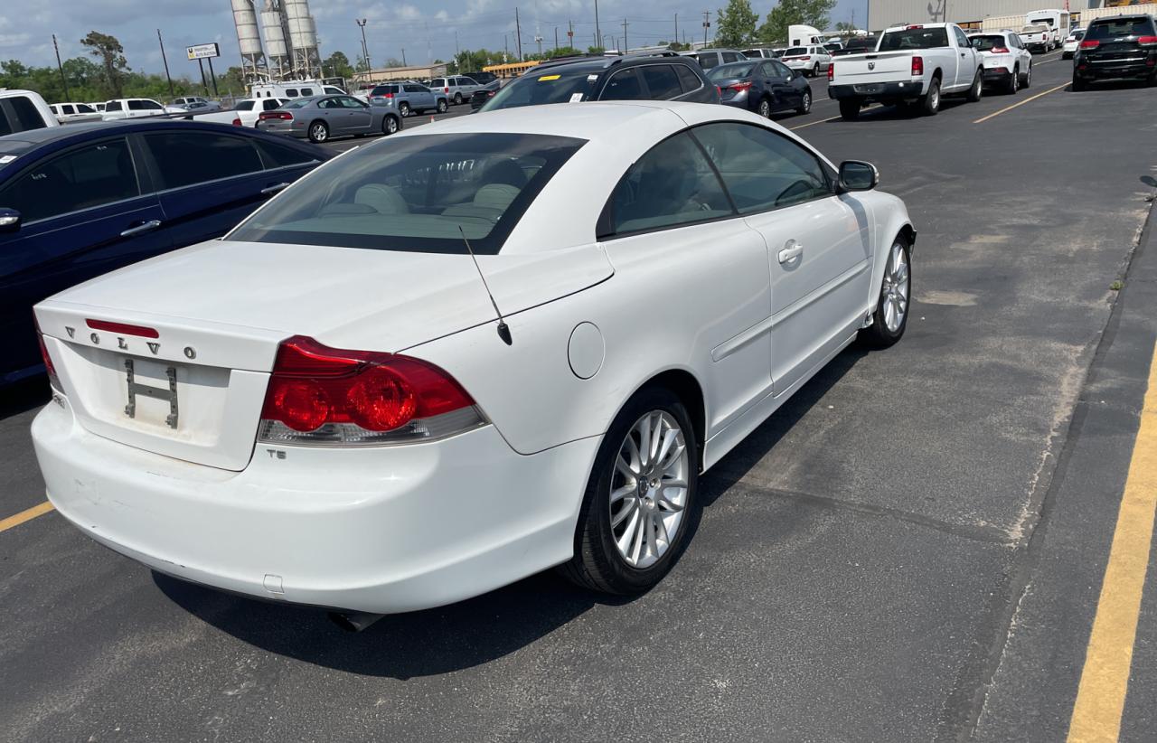 Photo 4 from auction – 2009 VOLVO C70 T5 with VIN YV1MC67219J070143