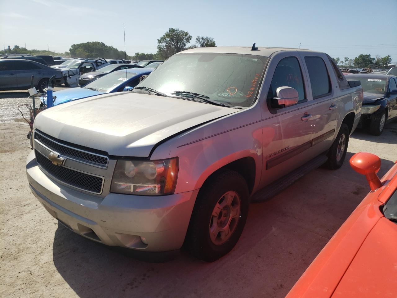 Photo 2 from auction – 2009 CHEVROLET AVALANCHE with VIN 3GNEC22019G230393
