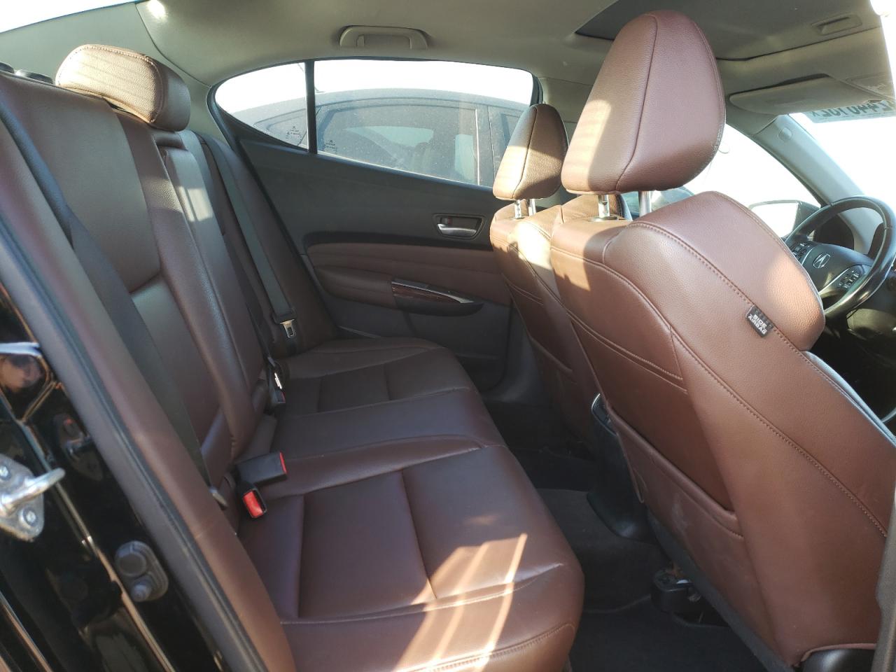 Photo 6 from auction – 2015 ACURA TLX with VIN 19UUB2F37FA010893