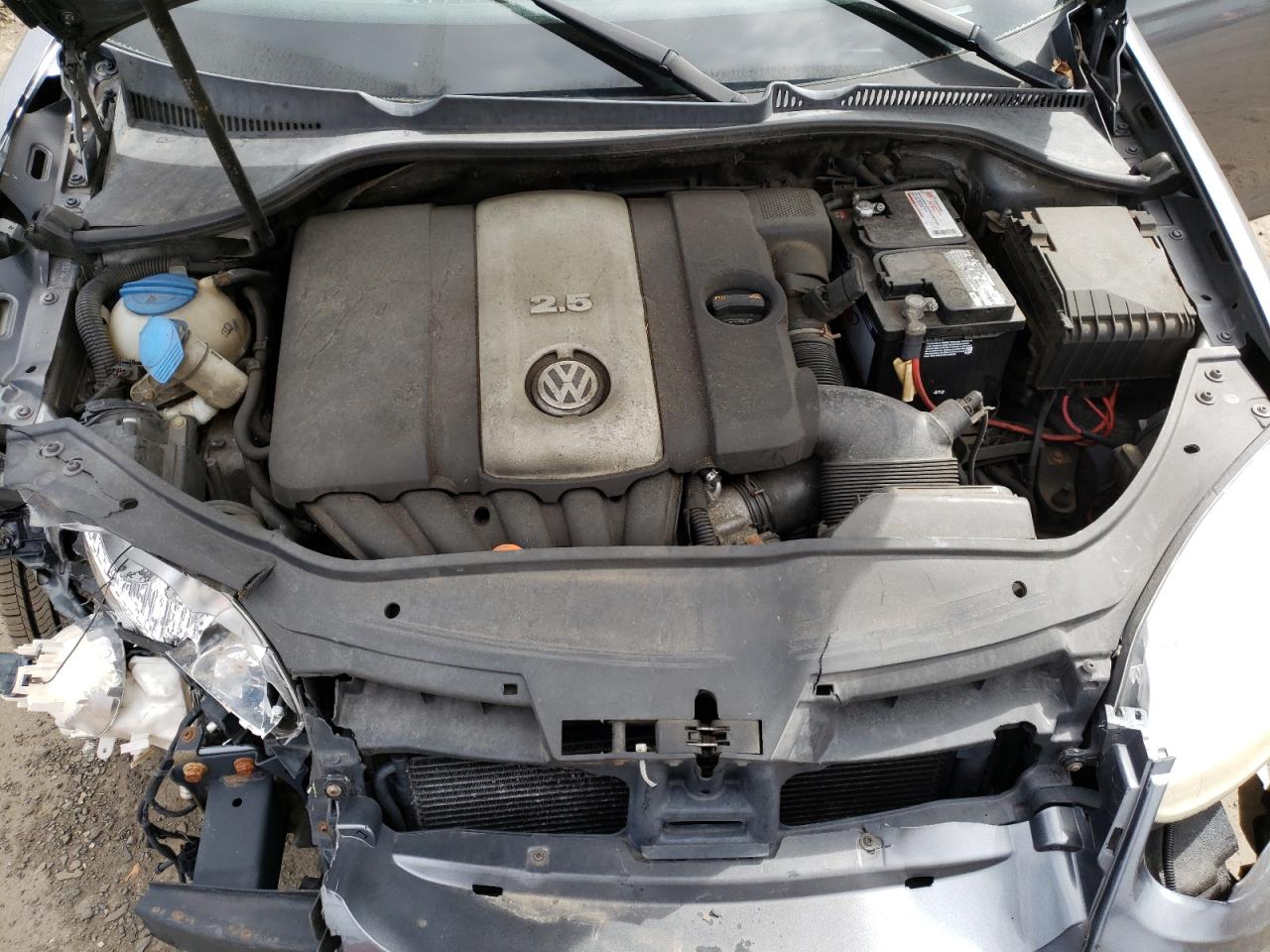 Photo 7 from auction – 2007 VOLKSWAGEN JETTA WOLF with VIN 3VWEF71KX7M065214