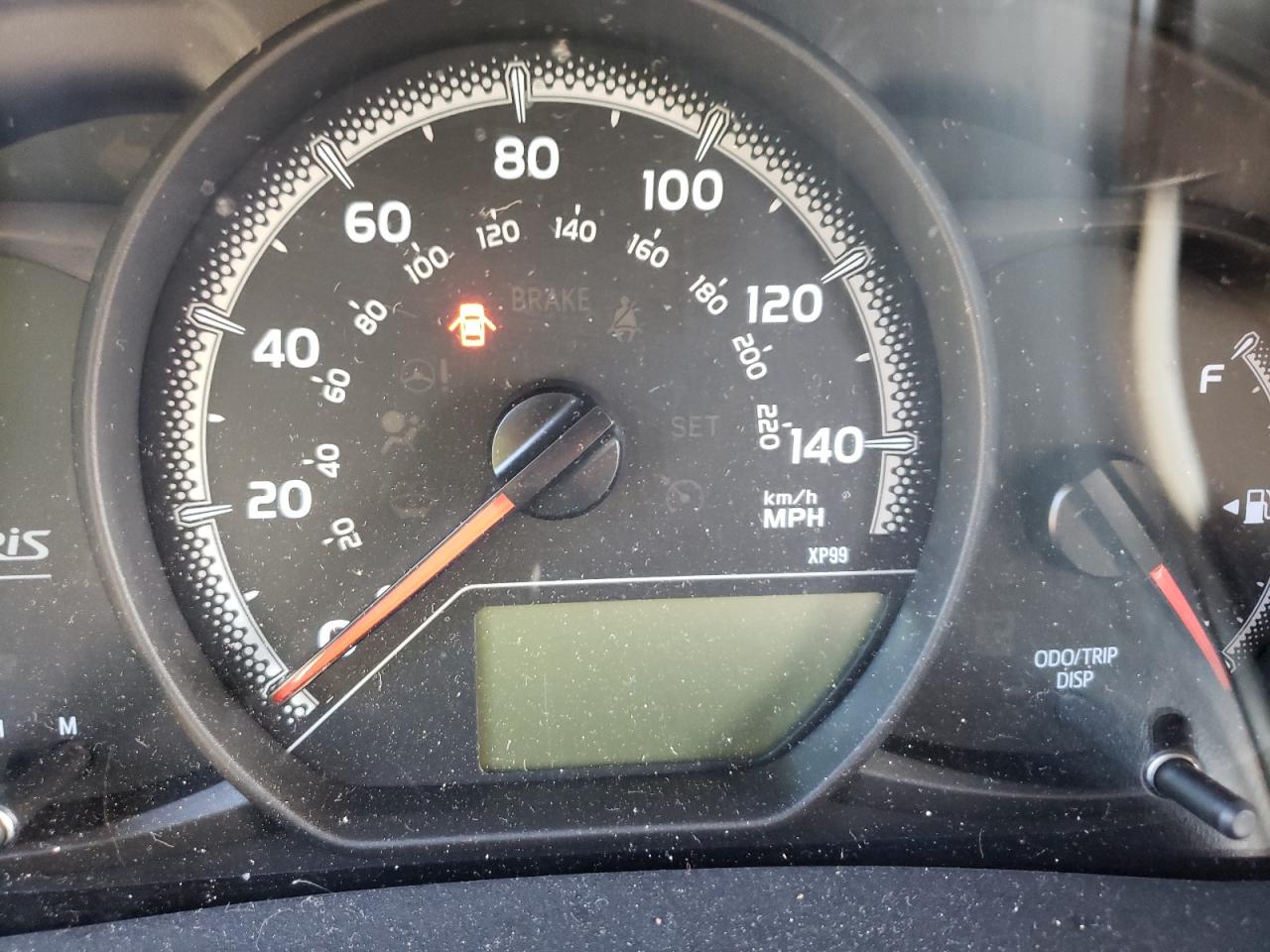 Photo 8 from auction – 2015 TOYOTA YARIS with VIN VNKKTUD38FA024598