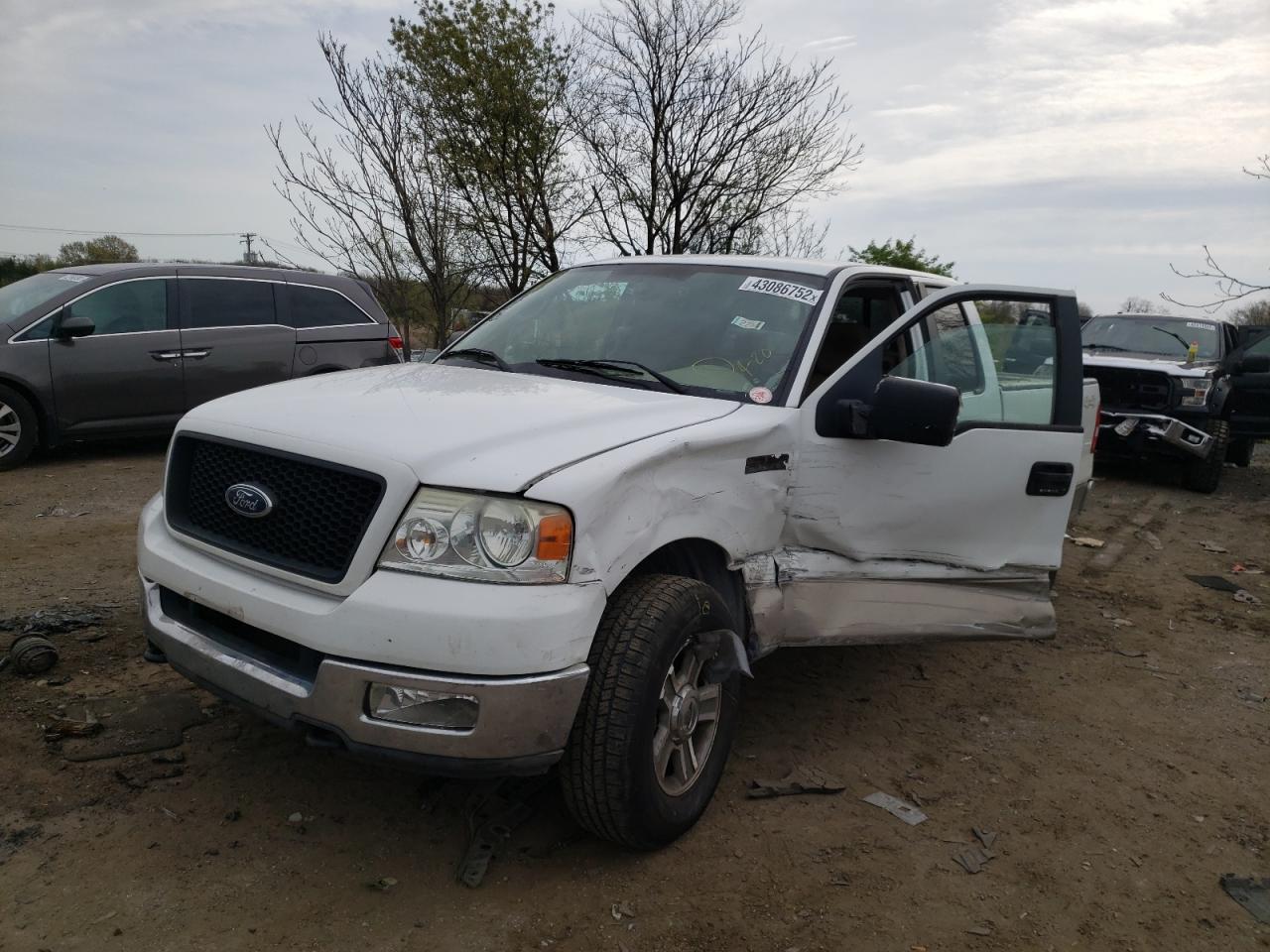 Photo 2 from auction – 2005 FORD F150 with VIN 1FTPX14595NA28640