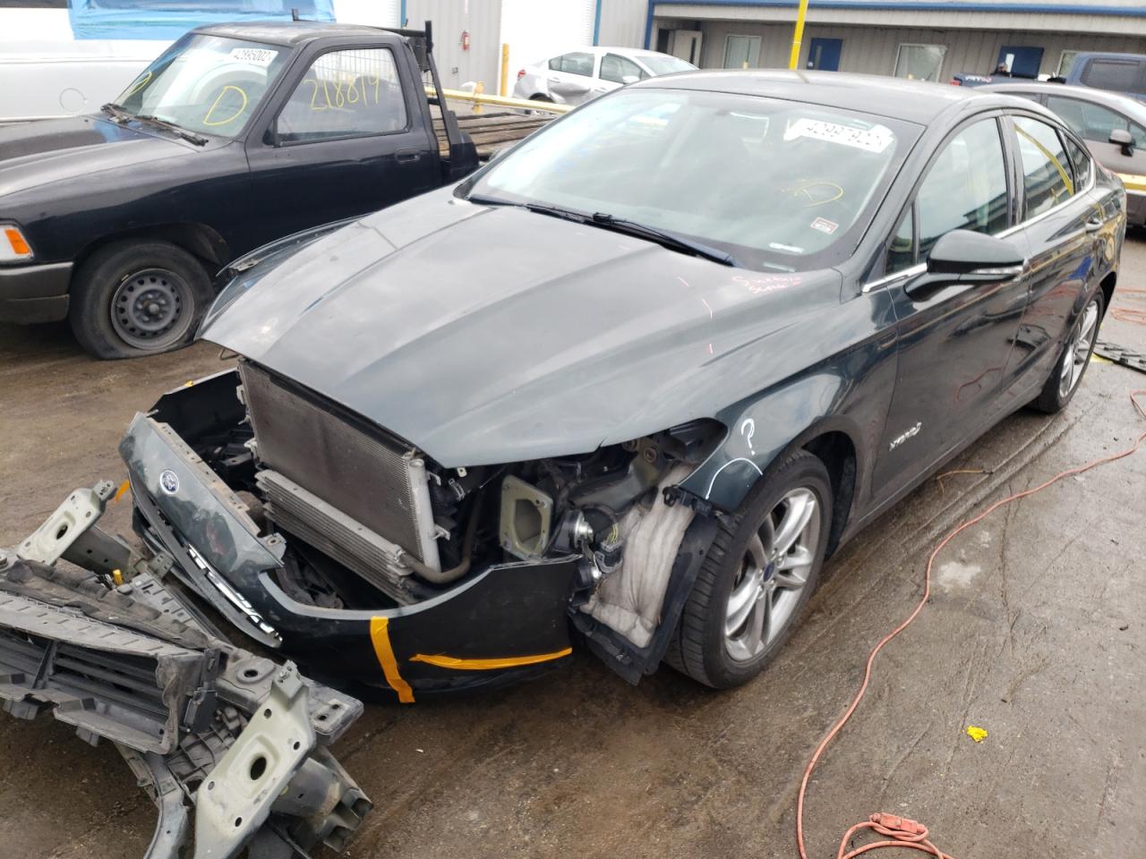 Photo 2 from auction – 2015 FORD FUSION SE with VIN 3FA6P0LU7FR225857