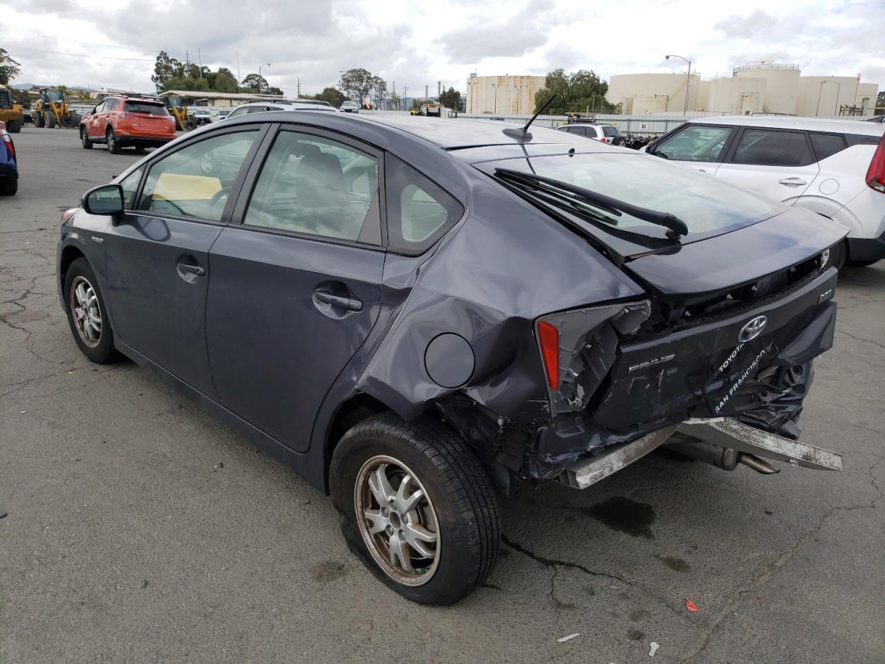 Photo 3 from auction – 2011 TOYOTA PRIUS with VIN JTDKN3DU8B1465308