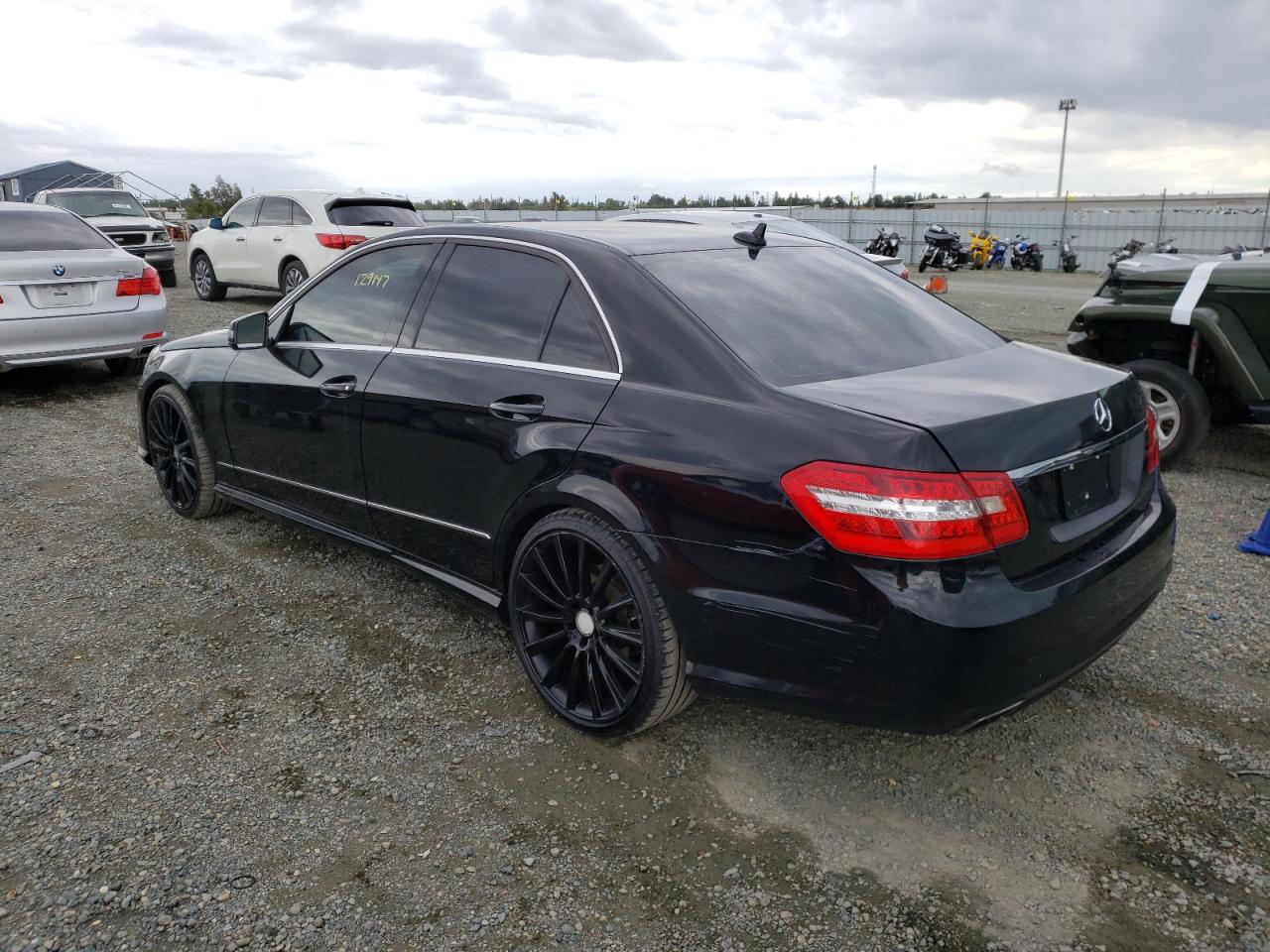 Photo 3 from auction – 2013 MERCEDES-BENZ E 350 with VIN WDDHF5KB1DA744127