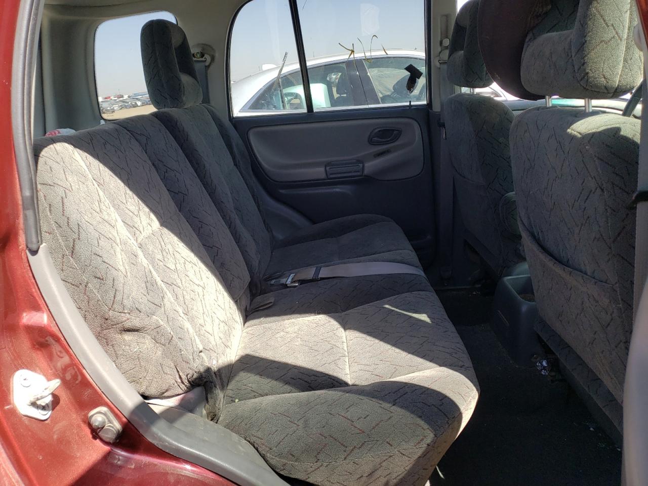 Photo 6 from auction – 2003 CHEVROLET TRACKER LT with VIN 2CNBJ634636904840