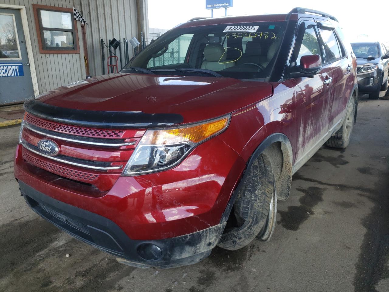 Photo 2 from auction – 2013 FORD EXPLORER L with VIN 1FM5K8F83DGC59182