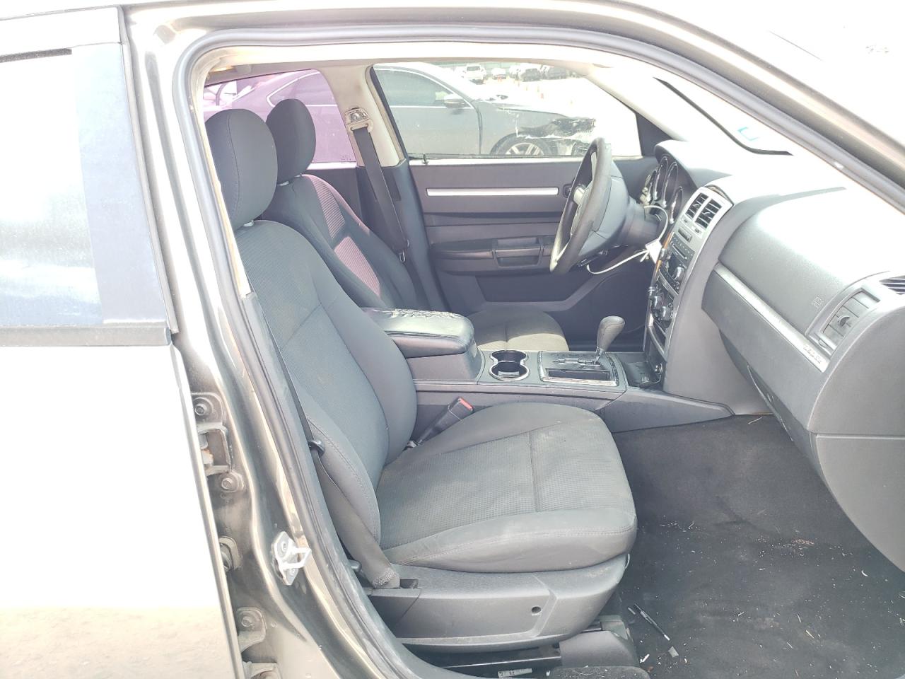 Photo 5 from auction – 2008 DODGE CHARGER with VIN 2B3KA43G08H228496