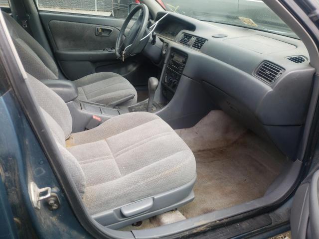 Photo 5 from auction – 2001 TOYOTA CAMRY CE with VIN 4T1BG22K81U792158