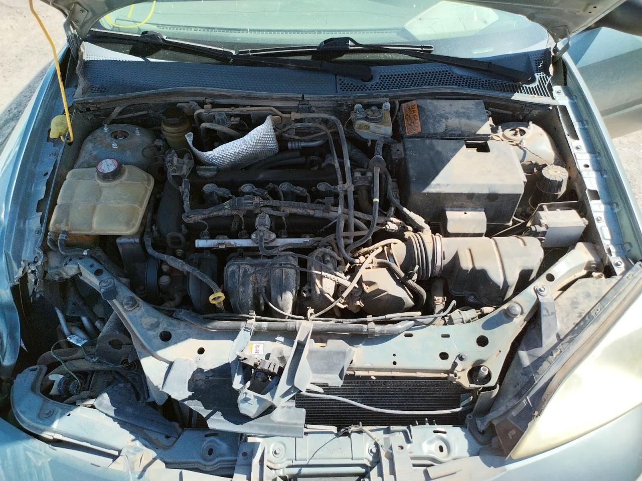 Photo 7 from auction – 2005 FORD FOCUS ZX4 with VIN 1FAFP34N45W121346
