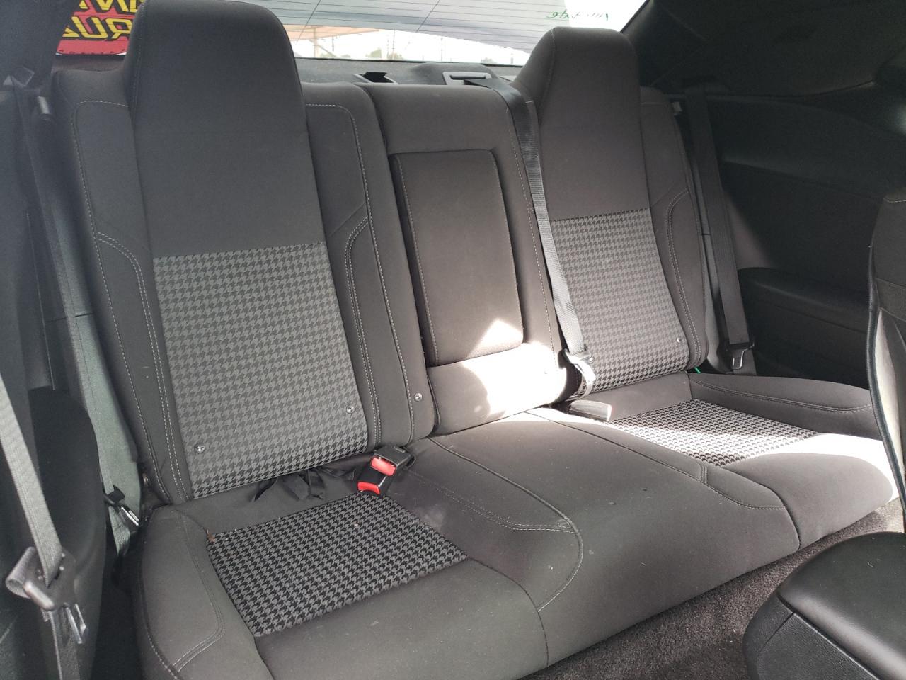 Photo 6 from auction – 2015 DODGE CHALLENGER with VIN 2C3CDZAG4FH851163