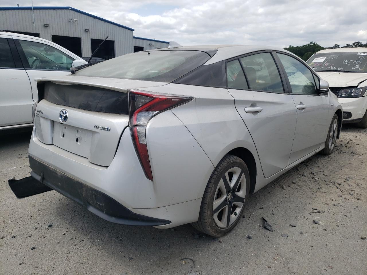 Photo 4 from auction – 2016 TOYOTA PRIUS with VIN JTDKARFU6G3519986