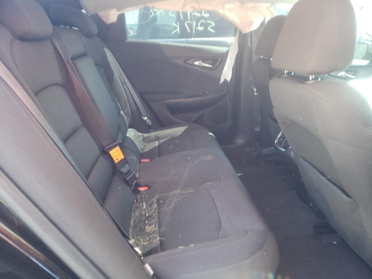 Photo 6 from auction – 2019 CHEVROLET MALIBU LT with VIN 1G1ZD5ST0KF125217