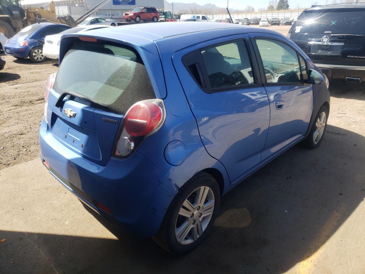Photo 4 from auction – 2015 CHEVROLET SPARK 1LT with VIN KL8CD6S98FC740475
