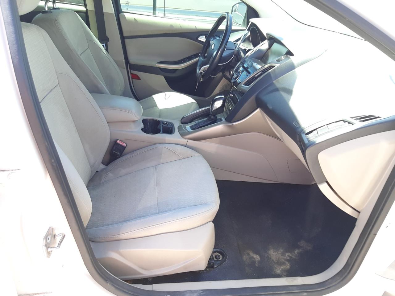 Zdjęcie 5 z aukcji – 2012 FORD FOCUS SEL z VIN 1FAHP3H23CL302266