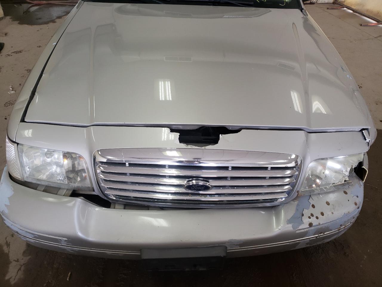 Photo 7 from auction – 2003 FORD CROWN VICT with VIN 2FAFP74W53X222770