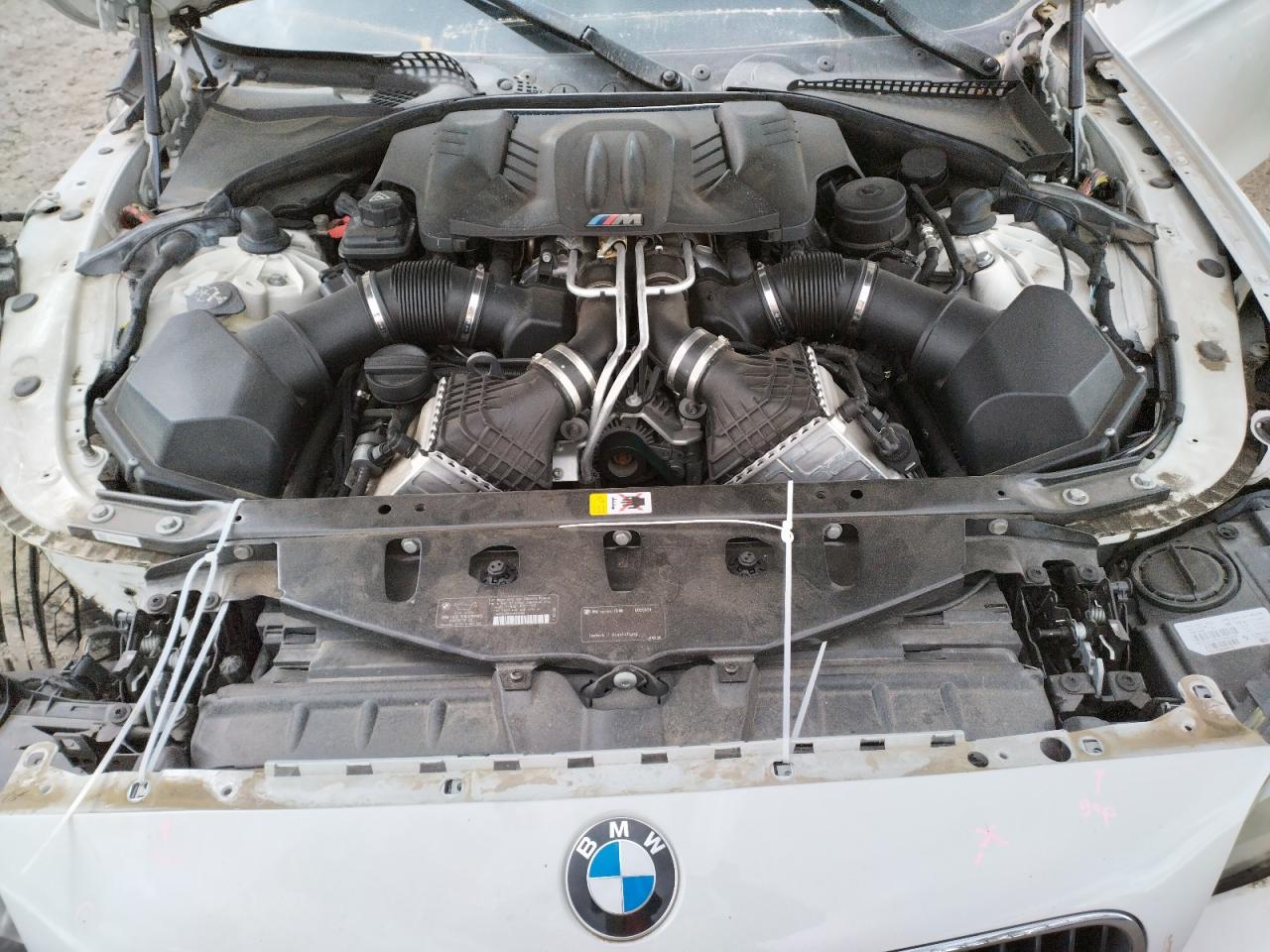 Photo 7 from auction – 2013 BMW M5 with VIN WBSFV9C54DD095824