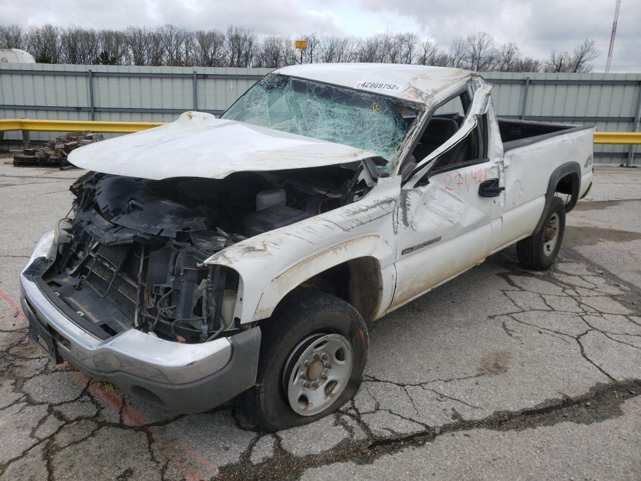 Photo 2 from auction – 2005 GMC SIERRA K25 with VIN 1GTHK24U65E299090