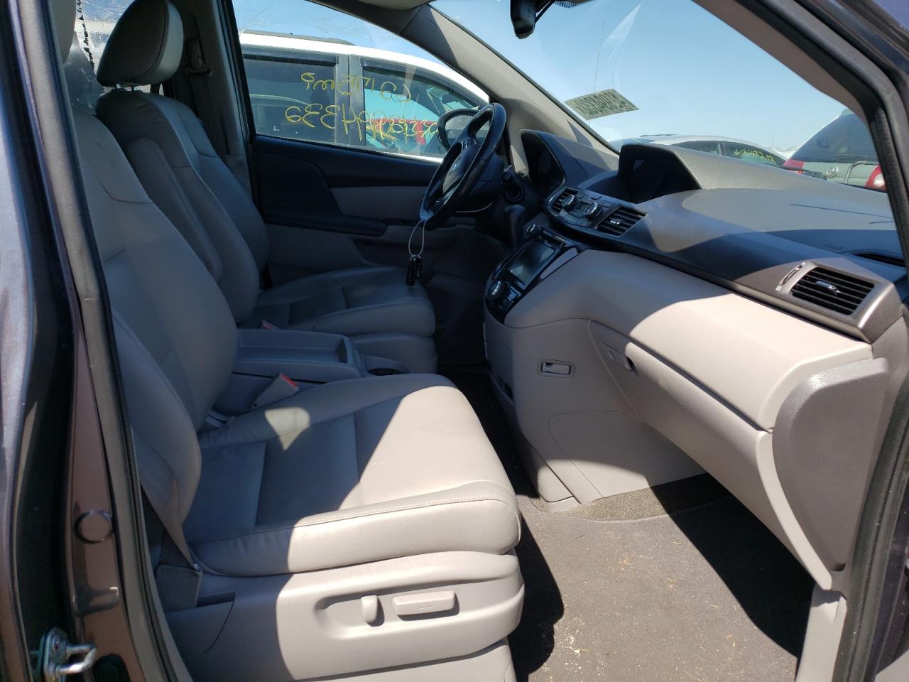 Photo 5 from auction – 2015 HONDA ODYSSEY EX with VIN 5FNRL5H65FB010909