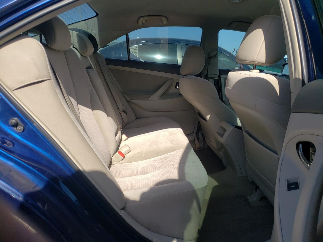Photo 6 from auction – 2011 TOYOTA CAMRY BASE with VIN 4T1BF3EKXBU734686