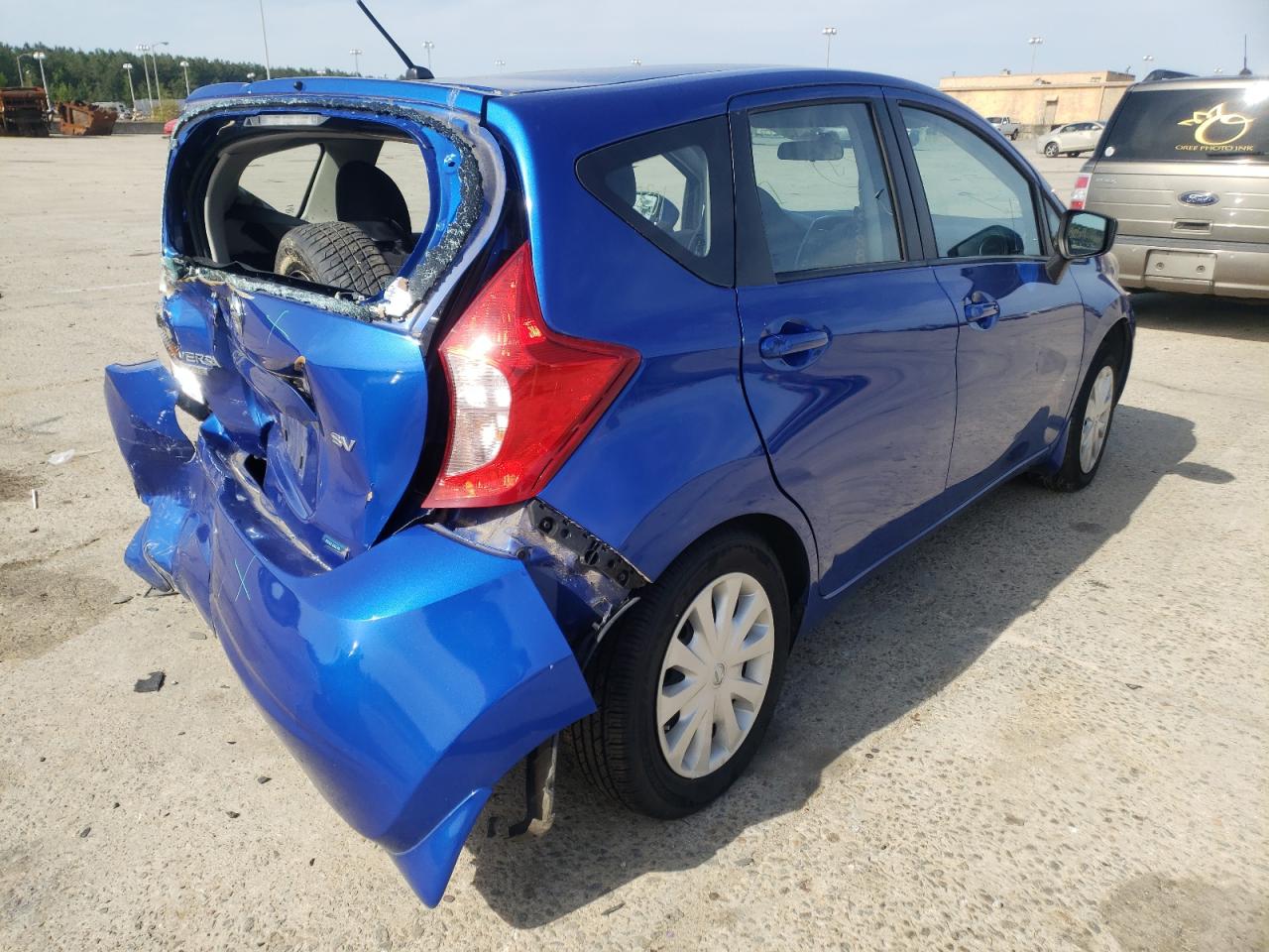 Photo 4 from auction – 2015 NISSAN VERSA NOTE with VIN 3N1CE2CP7FL432845