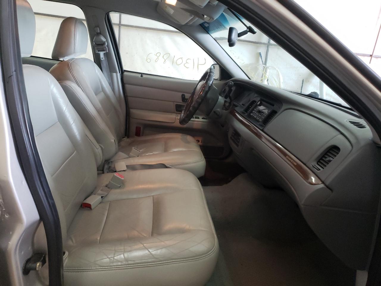 Photo 5 from auction – 2003 FORD CROWN VICT with VIN 2FAFP74W53X222770