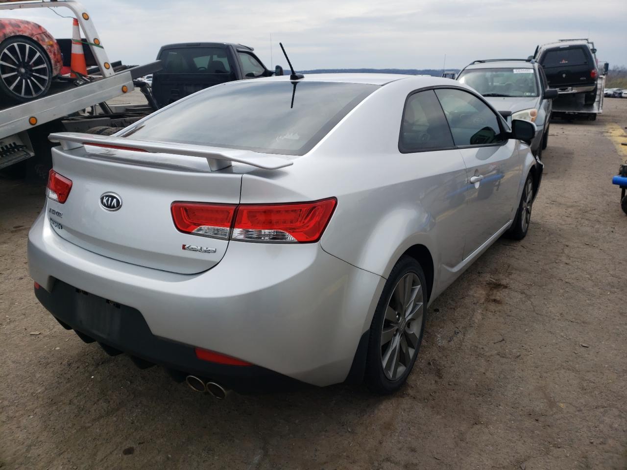 Photo 4 from auction – 2012 KIA FORTE SX with VIN KNAFW6A37C5580131