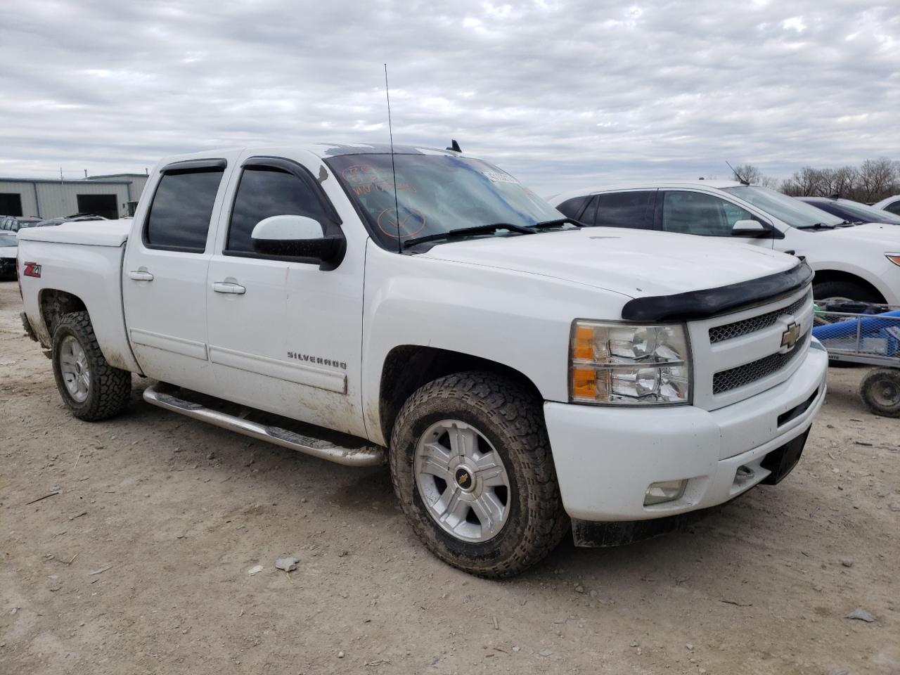 CHEVROLET SILVERADO 2010 with VIN 3GCRCSE08AG177315 - Photo from auction