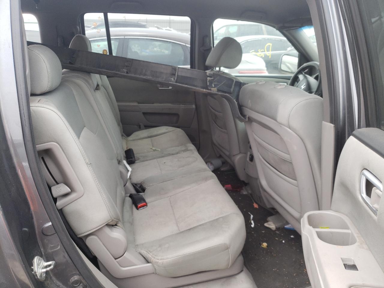 Photo 6 from auction – 2010 HONDA PILOT LX with VIN 5FNYF4H2XAB009855