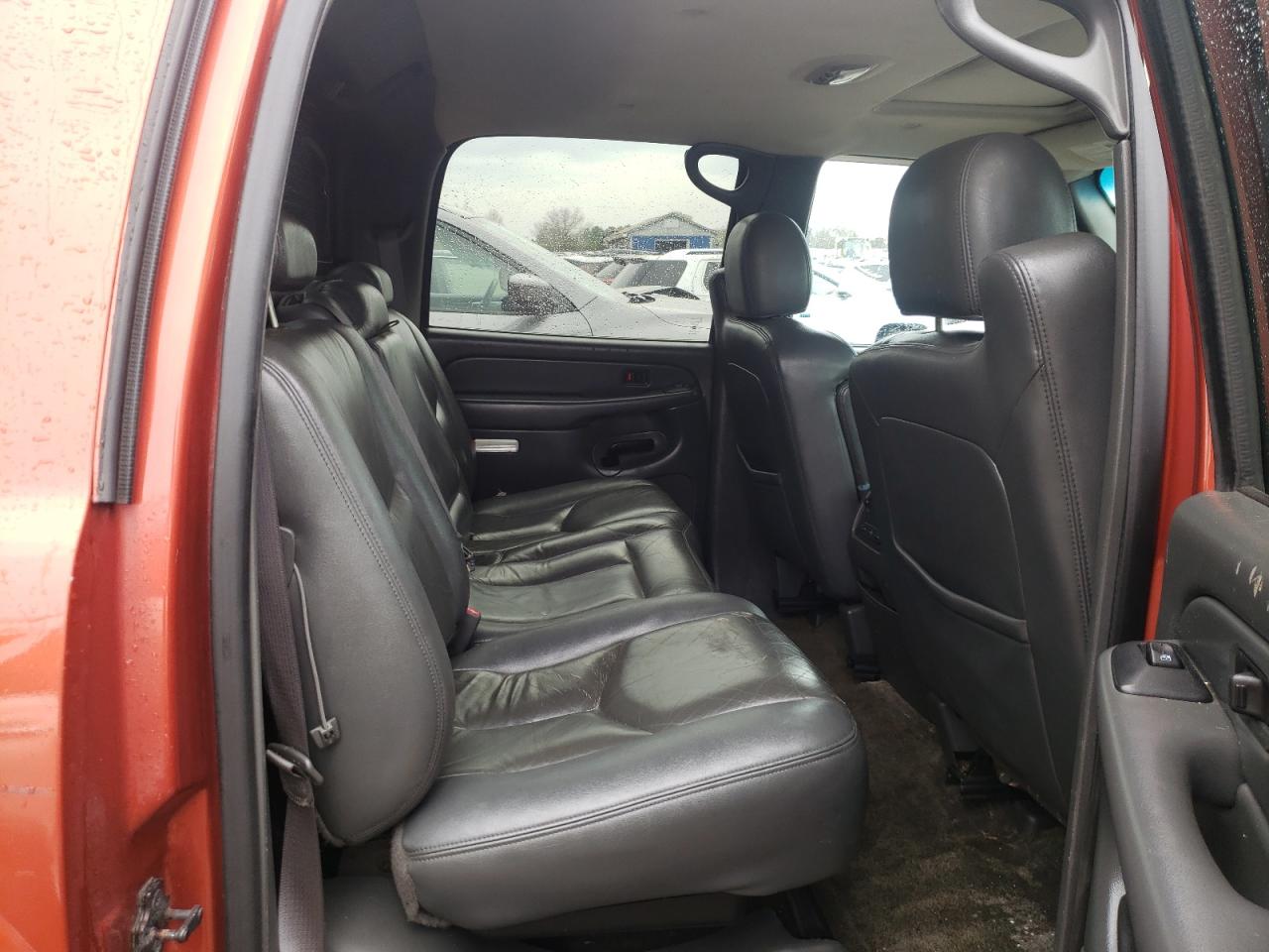 Photo 6 from auction – 2003 CHEVROLET AVALANCHE with VIN 3GNEK13T33G193392