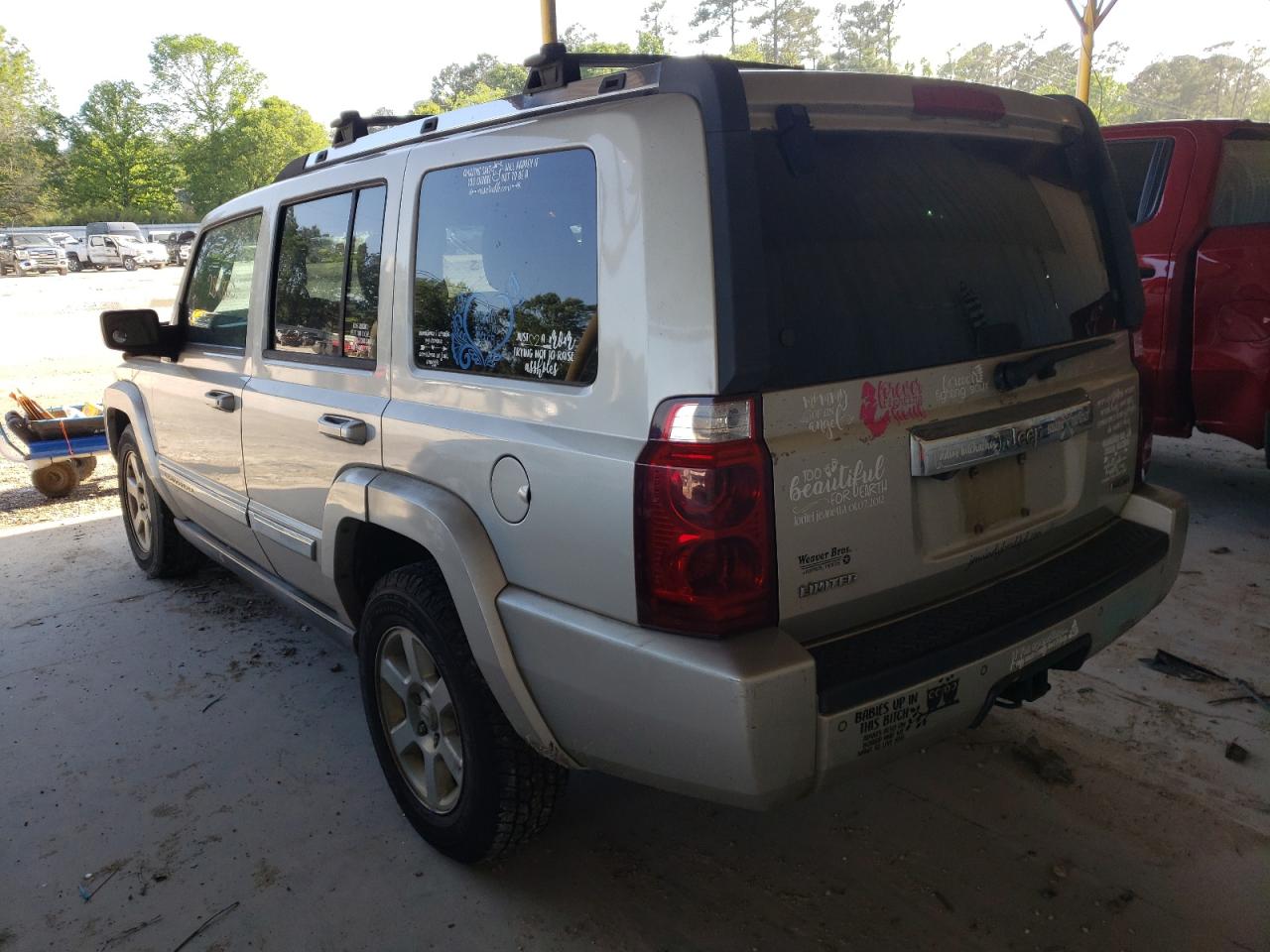 Photo 3 from auction – 2007 JEEP COMMANDER with VIN 1J8HH58297C557733